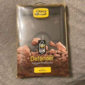 OtterBox NWOT Defender Cover